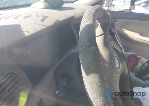 2005 Toyota Corolla Ce из США, поврежденный, VIN 1NXBR32E75Z513427